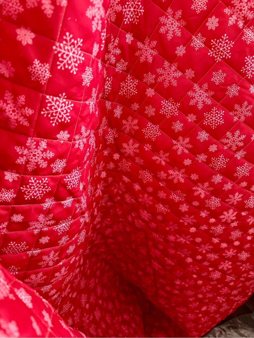 NEW Beatrice Home Fashions Christmas Red Truck Quilted Sofa Protector 75x110